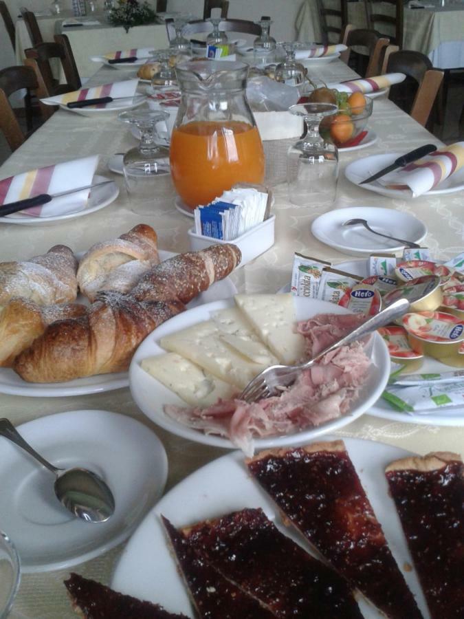Locanda "Alla Rosa" Lusiana Екстериор снимка