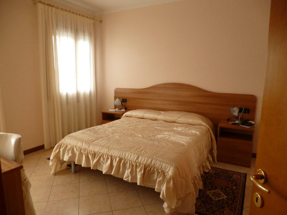 Locanda "Alla Rosa" Lusiana Екстериор снимка