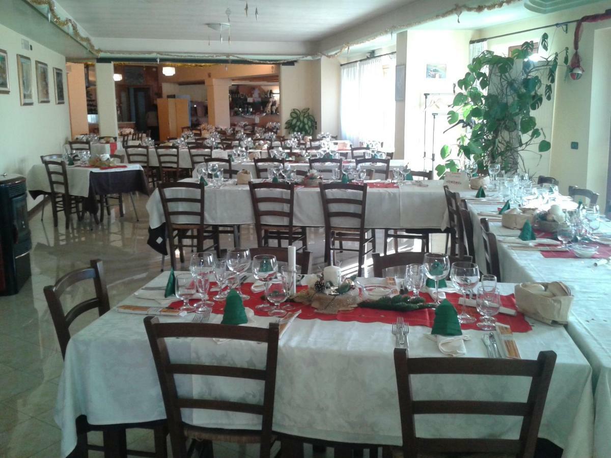Locanda "Alla Rosa" Lusiana Екстериор снимка