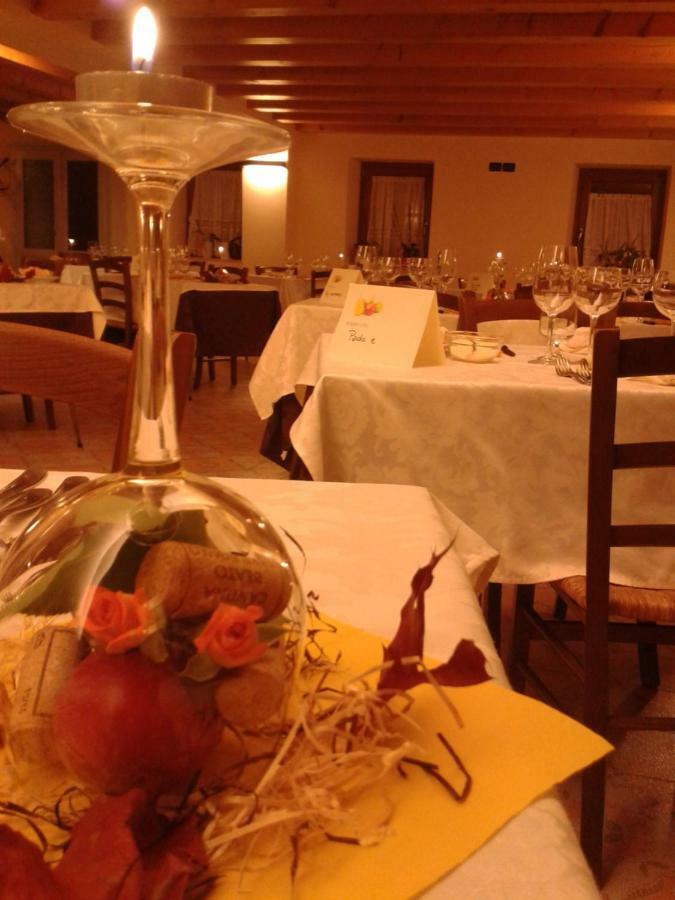 Locanda "Alla Rosa" Lusiana Екстериор снимка